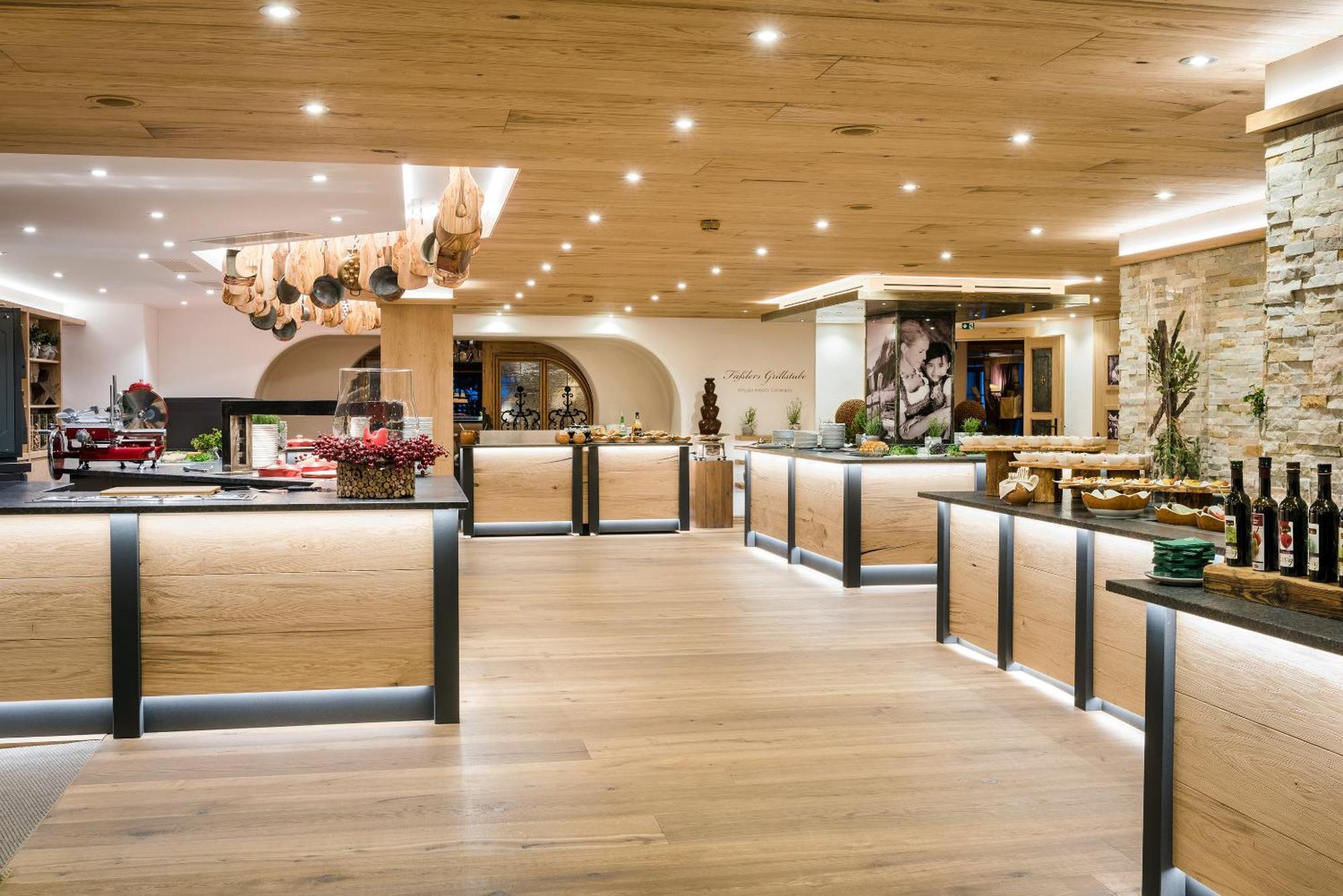 Sonnenalp Resort أوفتيرشفانغ المظهر الخارجي الصورة